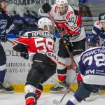 Всё решила игра в неравных составах